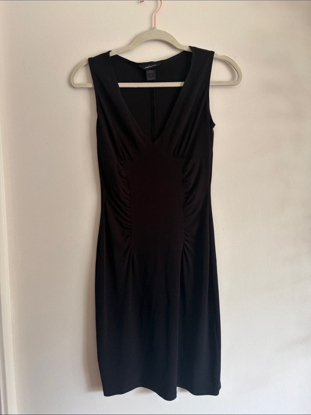 Moda International Elegant Black V-Neck Midi Dress